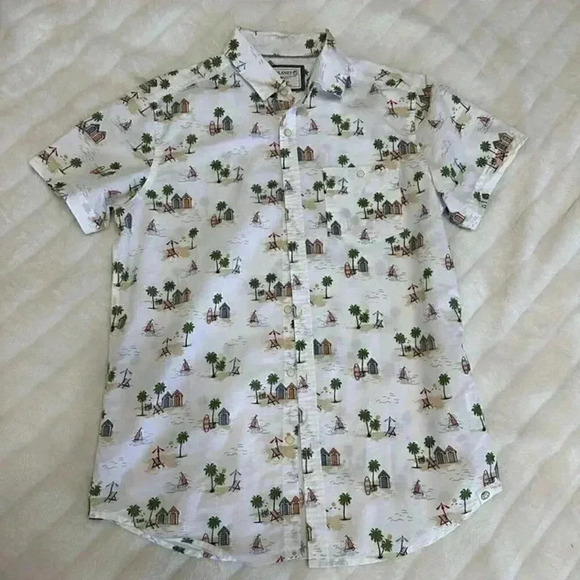 Free Planet mens shirt medium Beach And Sail Boats. Multi Colored - Picture 1 of 4